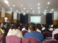 华东神学院举行“世界基督教史视域下的本土化与中国化”讲座